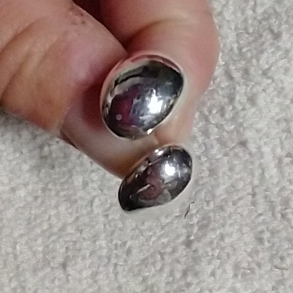 Silvertone button post earrings 1 back - Picture 1 of 5